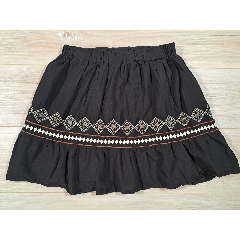 Charlotte Russe Black Embroidered Cotton Mini Skirt Boho Ruffle Hem‎ Size M